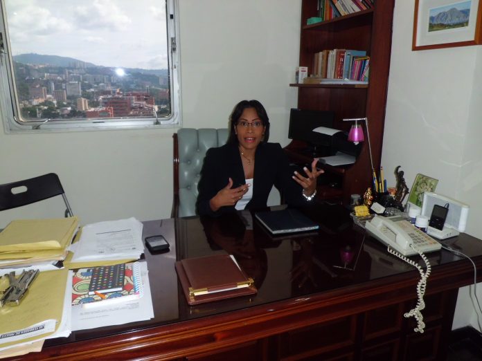 Thelma Fernandez