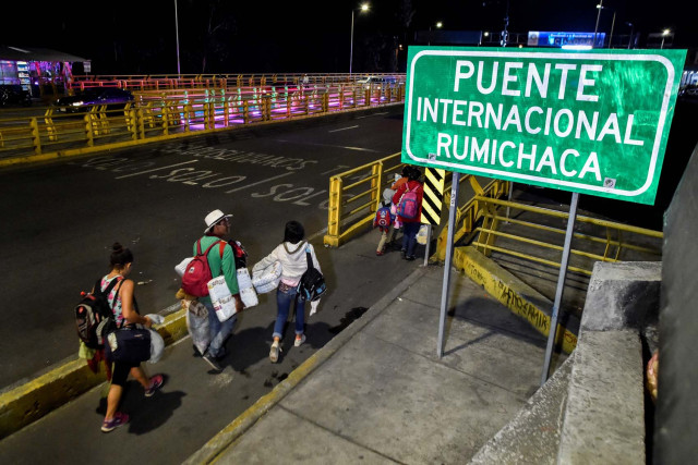 VENEZUELA-MIGRATION-JOURNEY-FAMILY