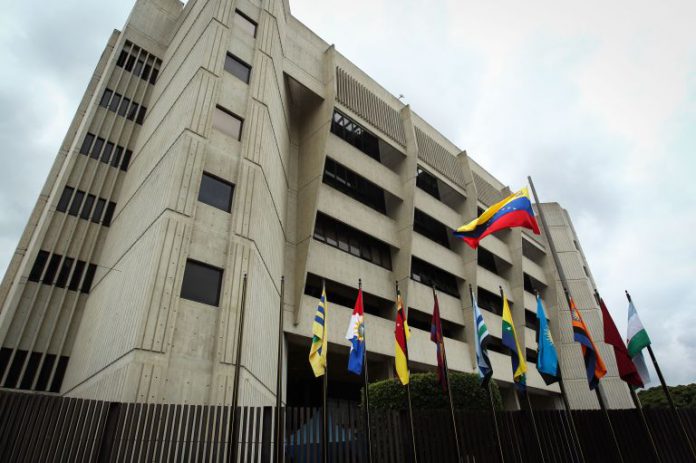 Supremo venezolano cree amenaza de sanción de EEUU buscan propiciar un golpe