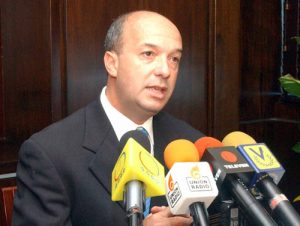 Simonovis fue operado el viernes de urgencia de peritonitis. (Foto El Carabobeño)