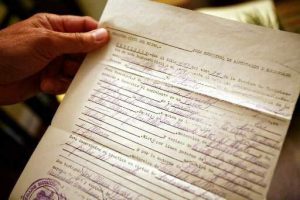 Las autoridadas de inmigración de EEUU están alerta ante el incremento del uso de actas de nacimiento cubanas falsas. Tomado del internet