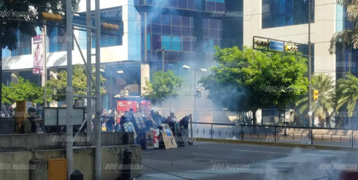 represion_chacao6-700x352