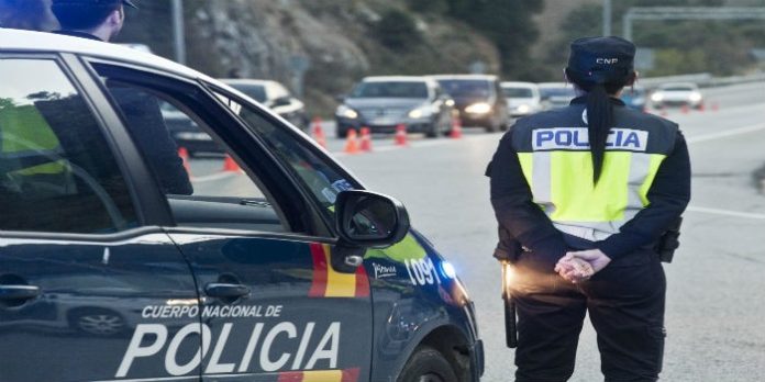 Policia-española-1-700x350
