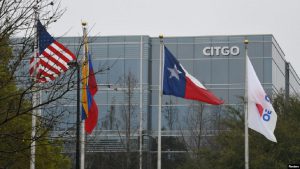 El gobierno encargado de Venezuela tomó control de CITGO, donde nombró una nueva junta ejecutiva y cortó los lazos con PDVSA.