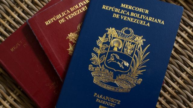 _98258150_pasaportesgetty